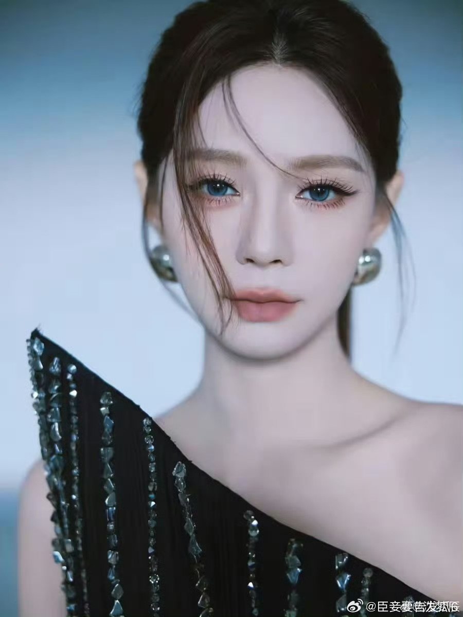#沈梦辰用的什么粉底液##沈梦辰脸过敏#谁被这妆前妆后反差震撼，沈梦辰脸部过敏，直播底妆完美，疯狂好奇粉底液 ​