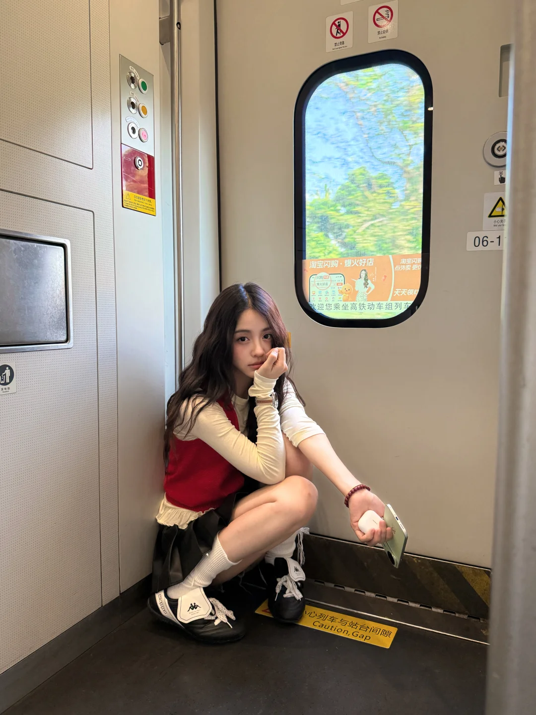 𝑇𝑟𝑎𝑖𝑛 𝑑𝑎𝑦 ✧🫧｜存一些韩韩的姿势