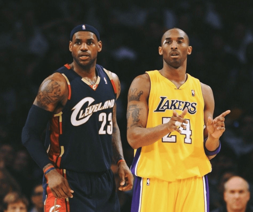 前NBA球员马特-巴恩斯在节目中聊到科比与詹姆斯，对比两人的进攻特点。
 
巴恩斯表示，詹姆斯拥有力量、速度和出色的身体天赋，但如果单论防守难度，科比会更加棘手。
他说，并没有贬低詹姆斯的意思，詹姆斯强壮又迅速，能力惊人，但科比的技术实在太过出色。
 
科比可以抓住防守人的每一处失误。只要 ​