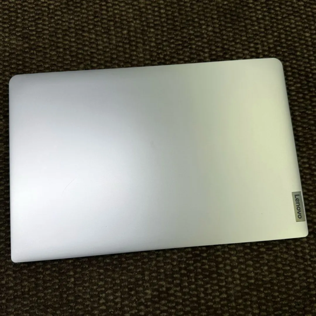 大屏办公 联想ideapad 15
轻微划痕磨损，轻薄不重电池好
R5-5500