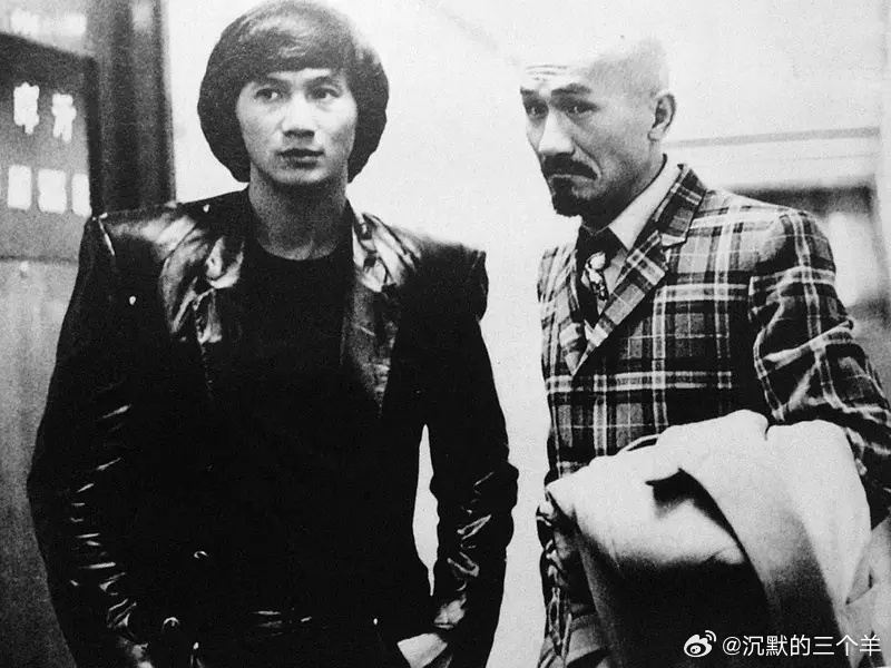 最佳拍档 1982 美版蓝光原盘REMUX国粤双语内封简繁国粤中字#香港电影 #主演：许冠杰、麦嘉、张艾嘉、石天、古嘉露
简介：飞贼黑猫（许冠杰 饰）抢夺国际犯罪组织的钻石后借助多种工具溜之大吉，黑猫在现场遗留的白手套让香港警方误认为作案者是国际大盗“白手套”，警方请到追捕白手套多年的美国光头神 ​