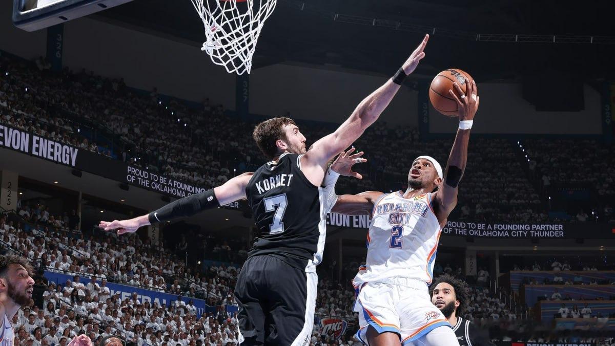 NBA东/西部决赛马刺以118-91大胜雷霆，大比分3-3平进入抢七 ...