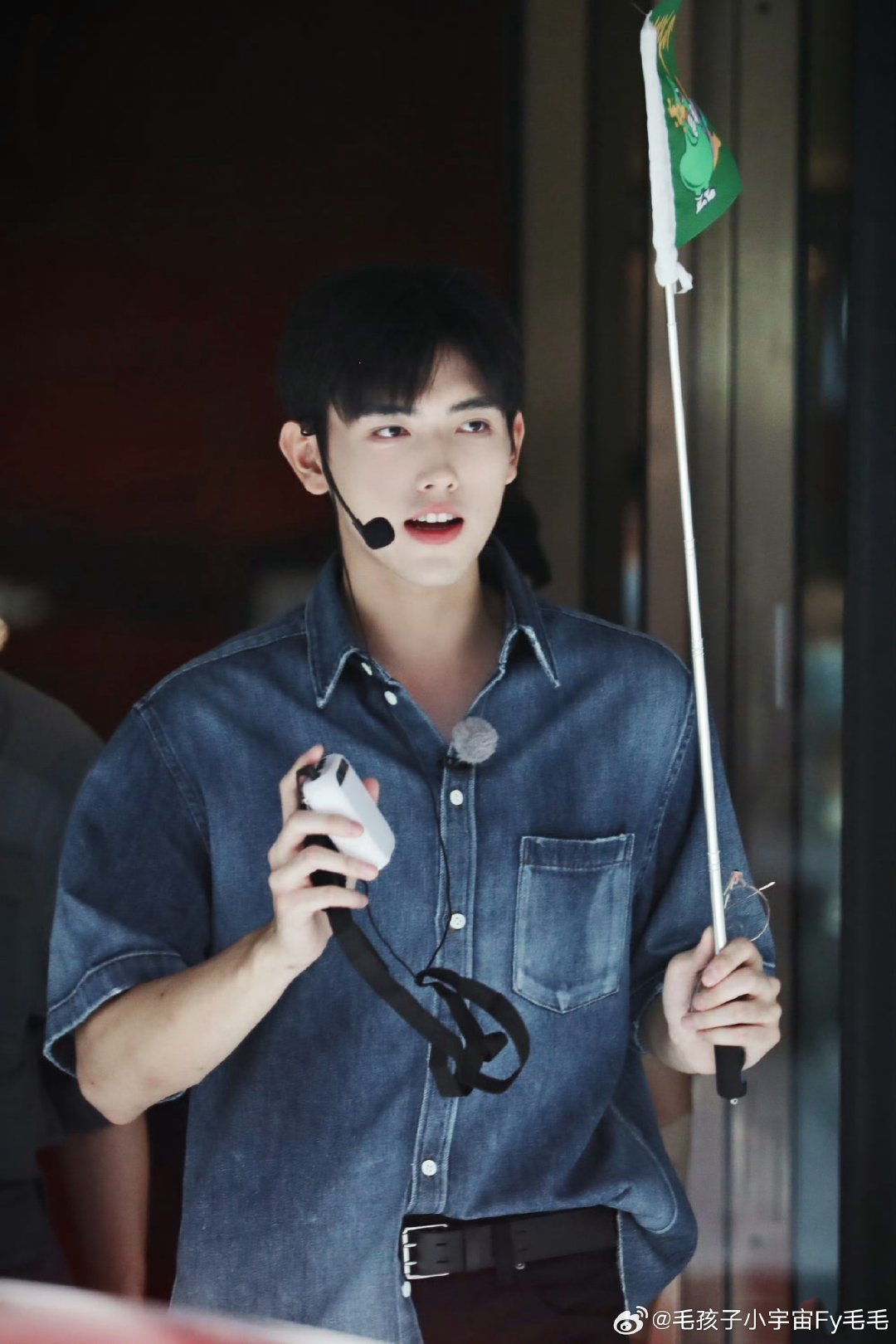 #陈飞宇[超话]#💙 #河清海晏# 小导游-瑟宝[嘻嘻][打call] ​