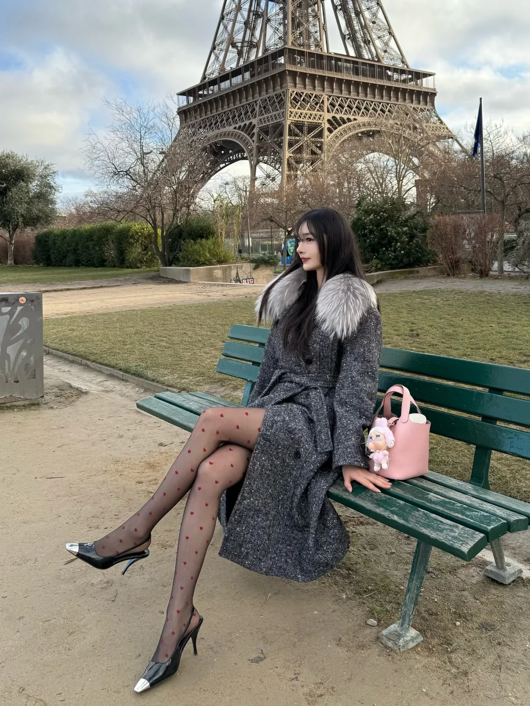 去巴黎一定要穿大衣！