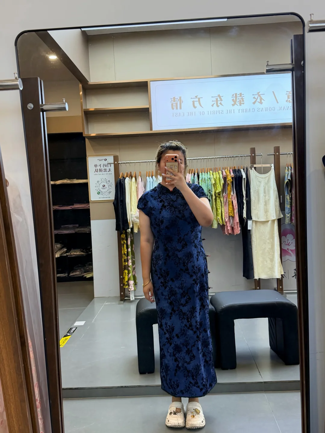 在武汉！！140斤勇闯百元旗袍店！！