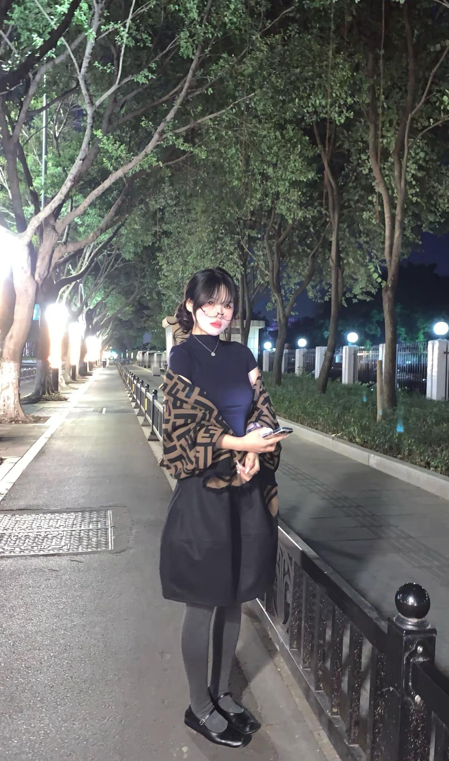 好女人得到名声  坏女人得到一切