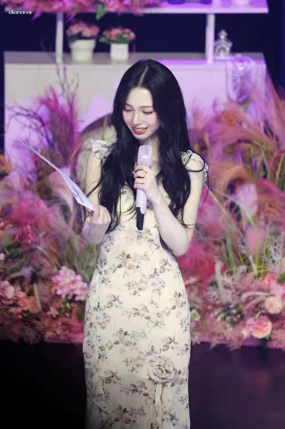 姐姐，那天你真的很美
