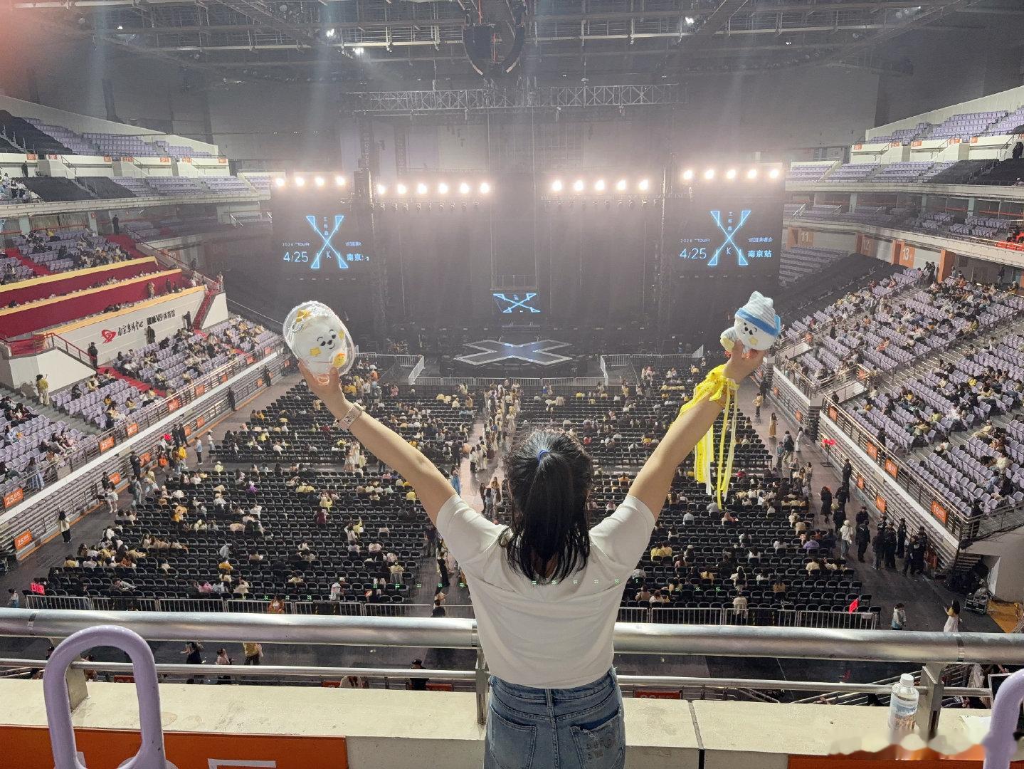 #王栎鑫[超话]#  上海见糊糊倒计时⏳6天#放肆快乐2026上海演唱会##向全世界安利王栎鑫##王栎鑫[超话]# ​
