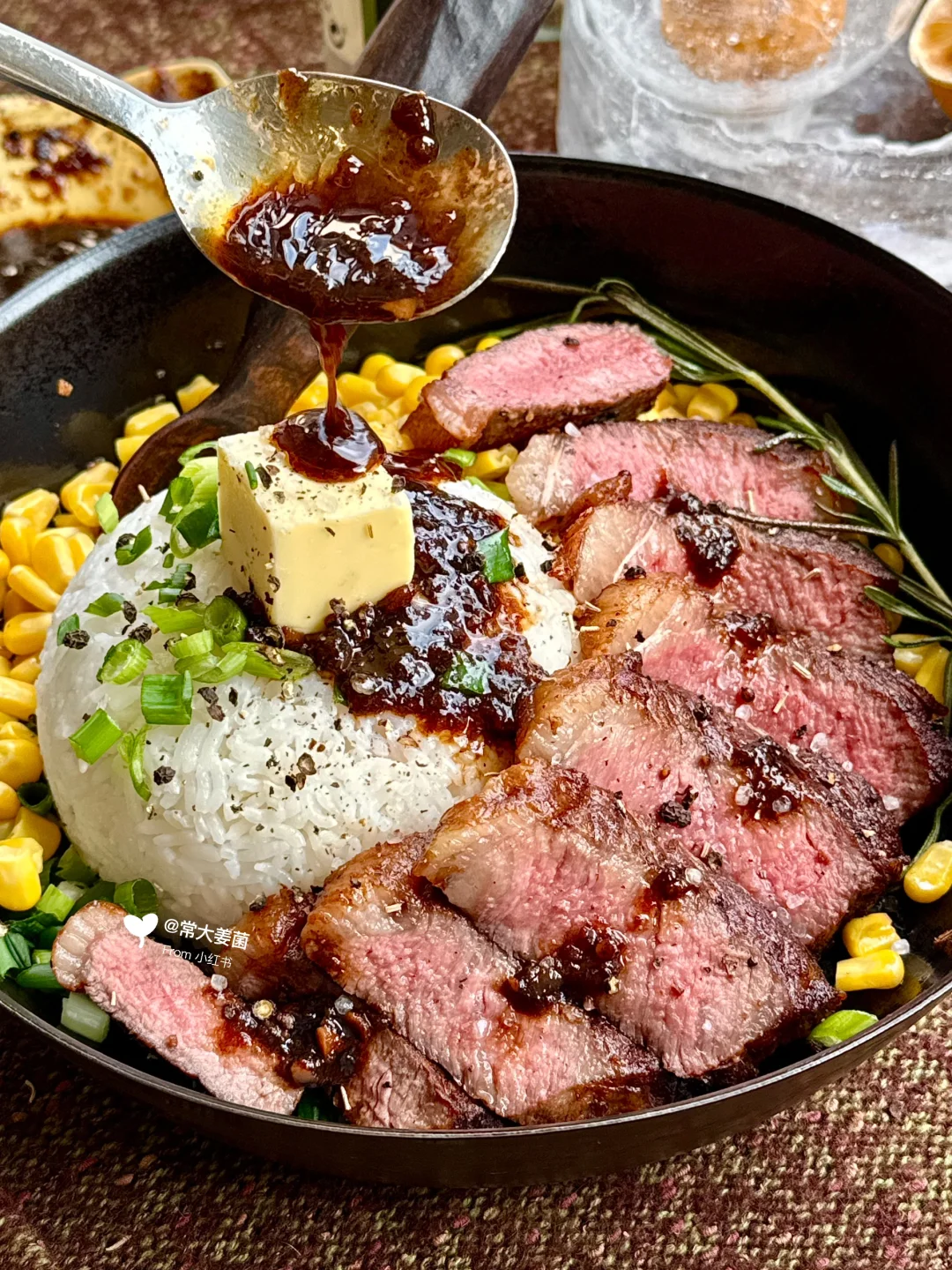梦中情饭🥄自制黑椒酱黄油牛排饭🌽🥩🧈🍚