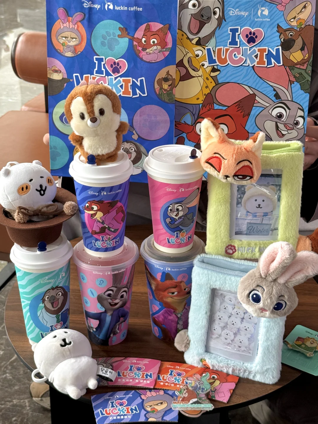 瑞幸x疯狂动物城！迪士尼又来收割我的钱包了