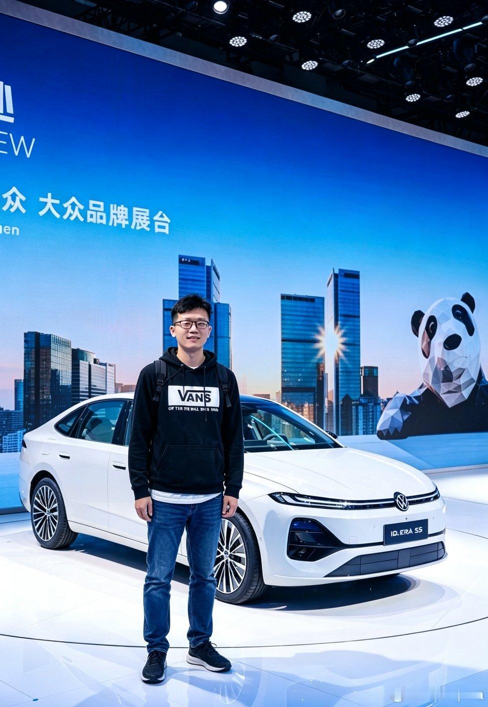 2026成都车展，上汽大众ID.ERA四车家族完整集结，“超级大众”全面落地。德系造车底蕴融合中国前沿智能，ID.ERA 5S正式上市，限时权益8.99万元起，12万级即可拥有城市NOA高阶智驾。四款车型覆盖多元出行，标志上汽大众“合资2.0”战略进入全面交付阶段。
 #家轿模范idera5s# ​