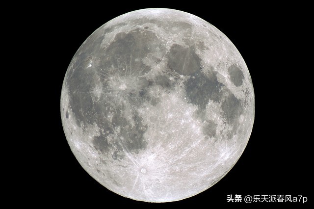 罗云熙:当月亮爬上来，温柔便有了具象
