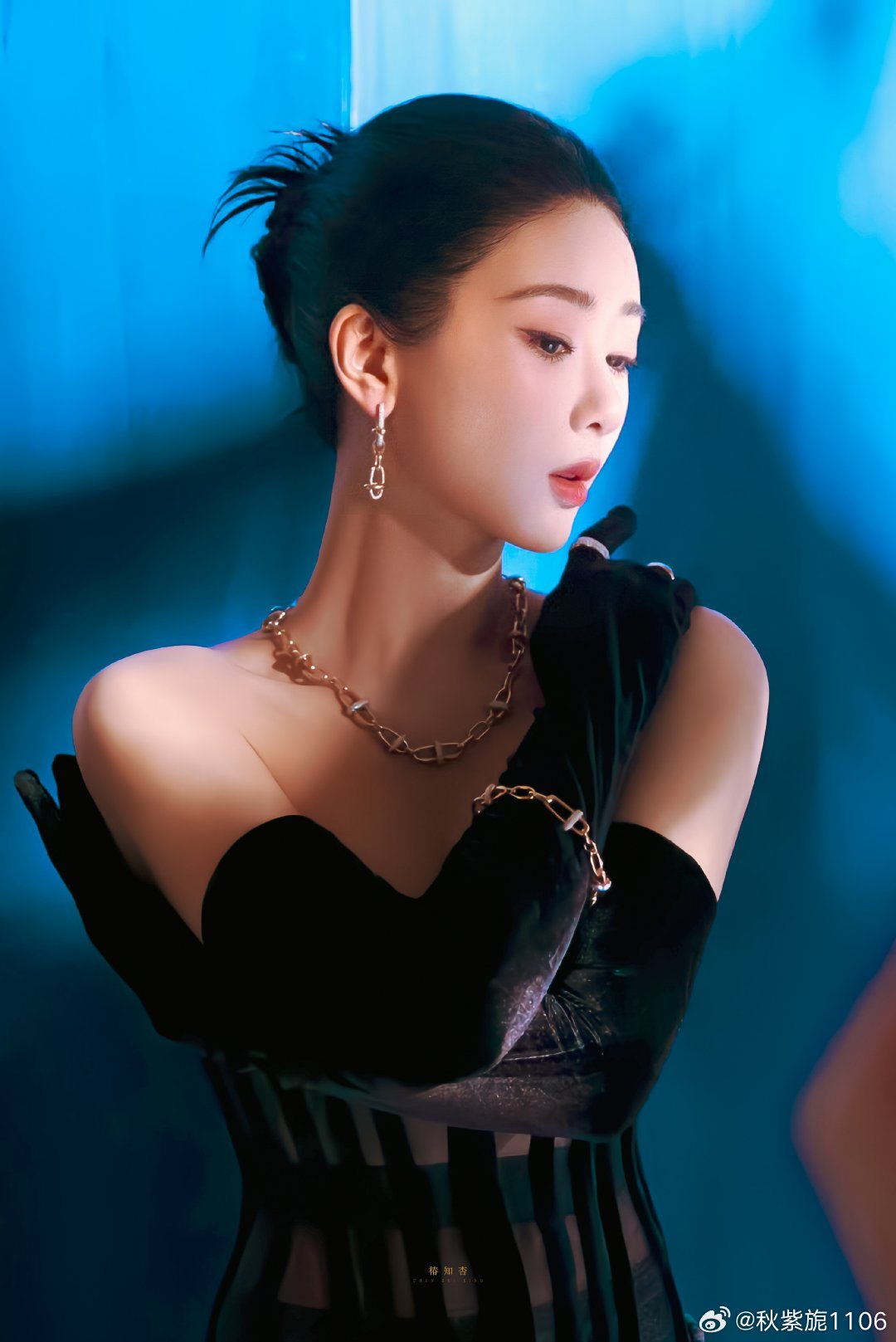 #杨紫[超话]#快开学了我签了这么长时间怎么办[捂嘴哭] ​