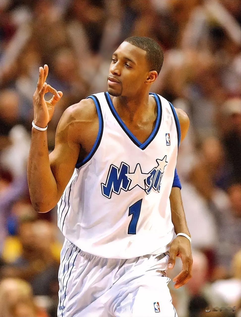 魔术现在虽然没有麦迪，但是也没有了里弗斯！  历史总是在轮回，23年前...