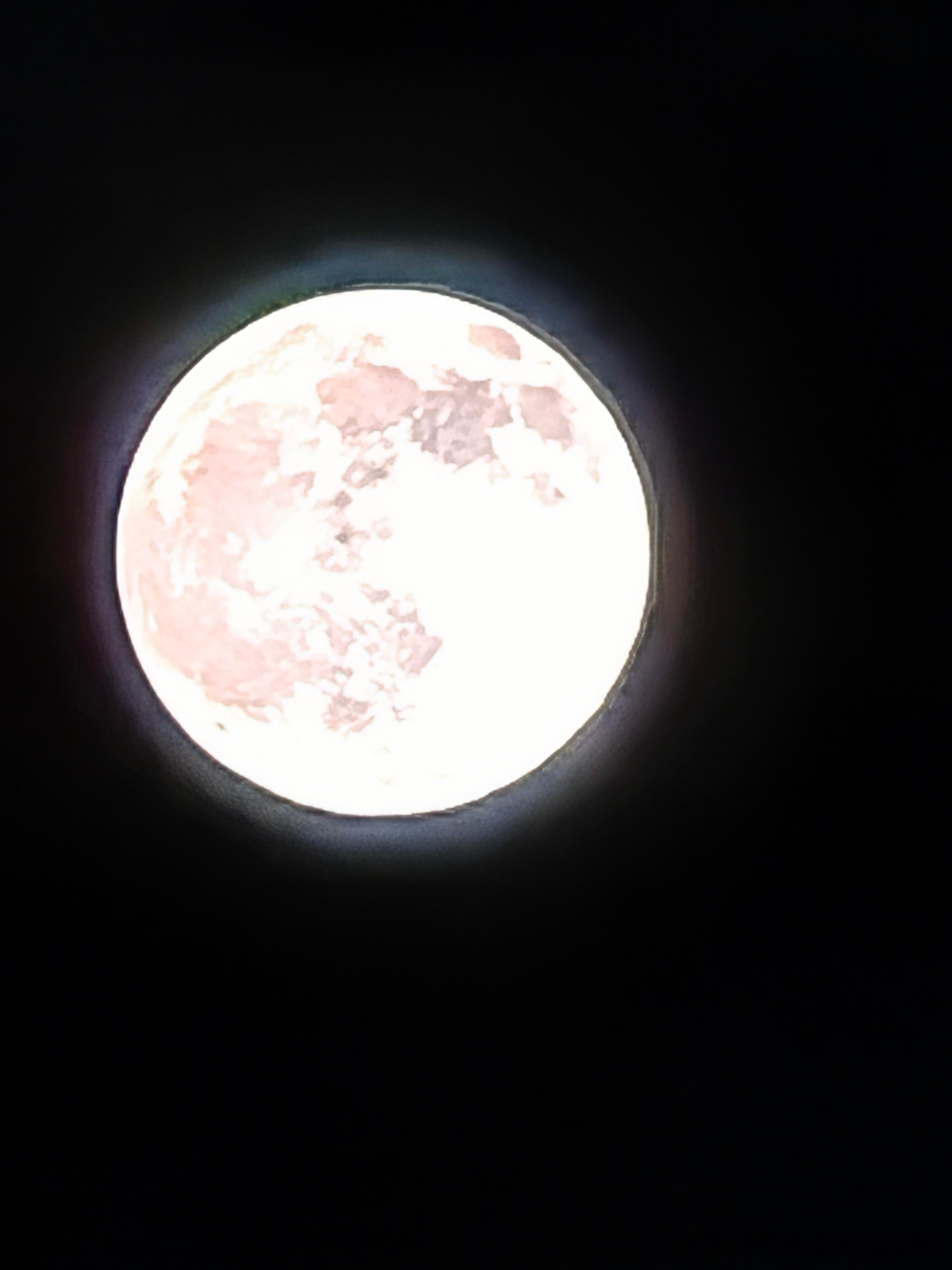 十五的月亮十六圆🌕！不过，新闻说：“今年中秋,十五的月亮十七圆……” ​
