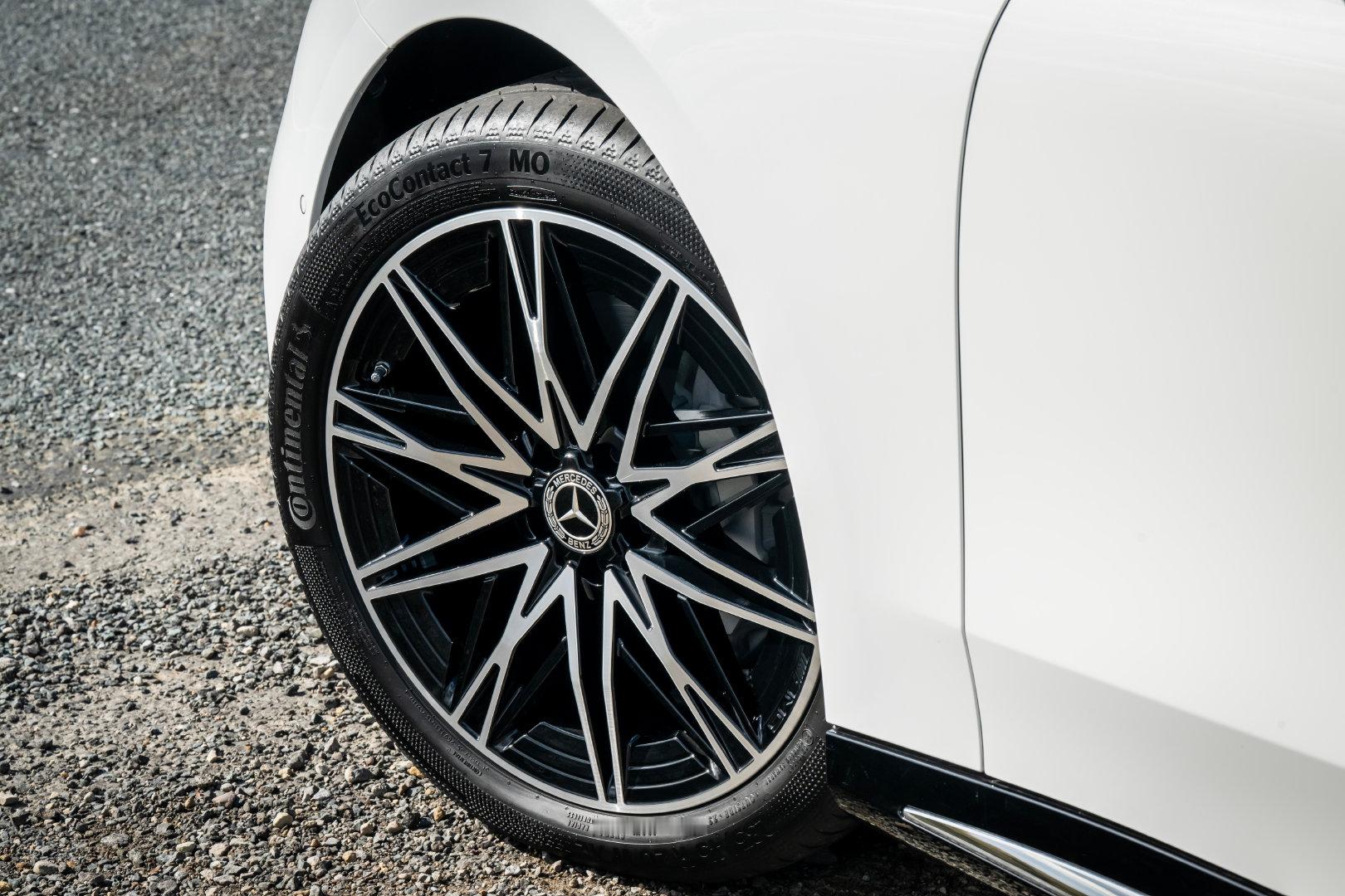 Mercedes-Benz C 400 4MATIC electric AMG Line#新车[超话]# ​
