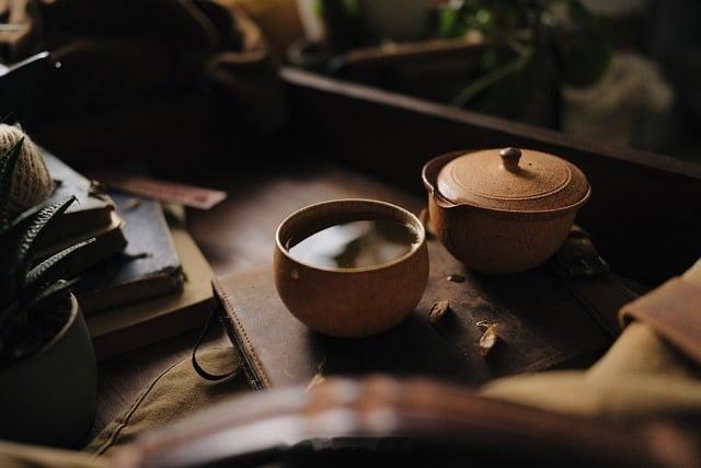 从自己身上找问题，一想就通;从别人身上找原因，一想就疯;高度不一样，胸...