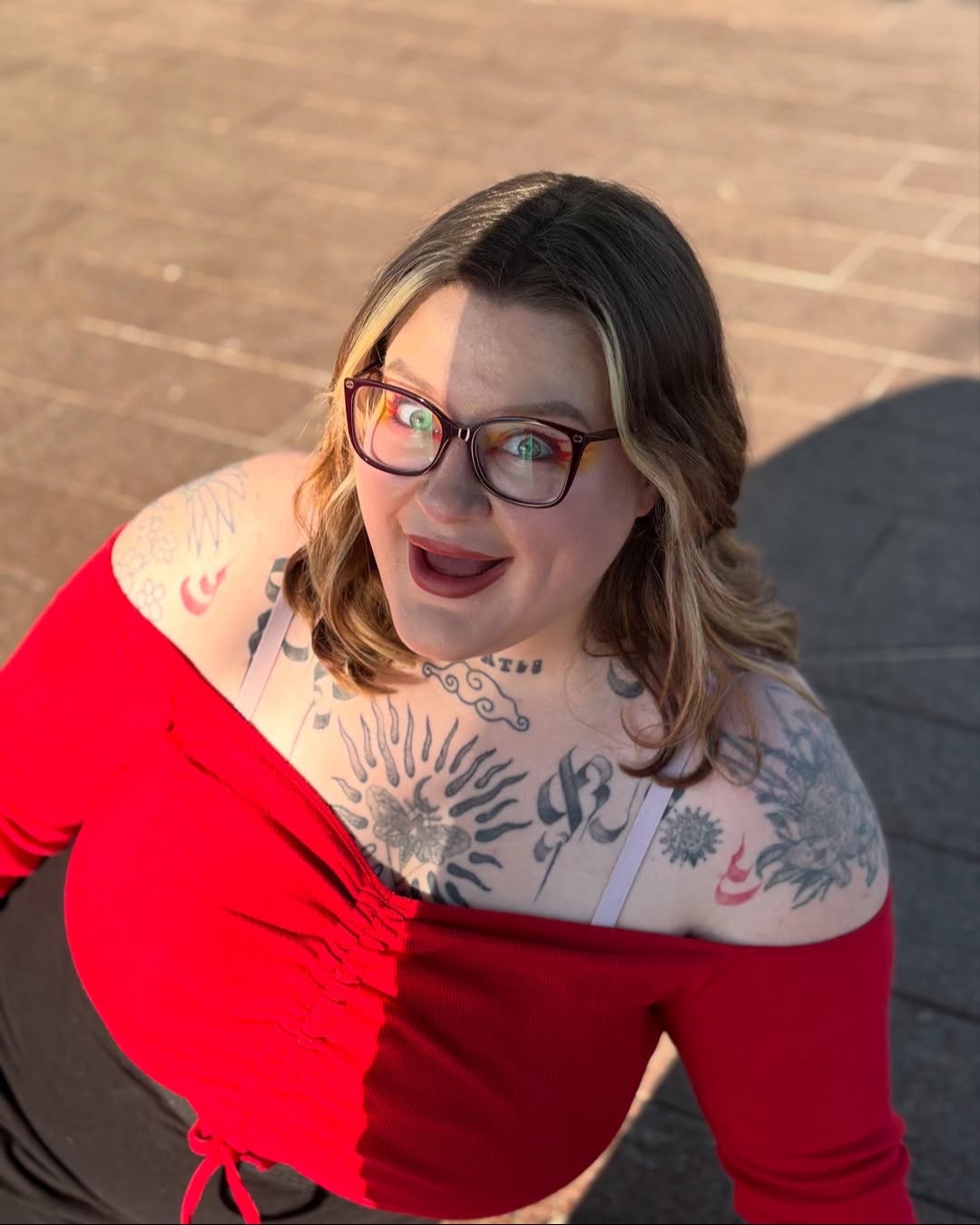 <p>甜系美女 <!--{img:0}--><!--{img:1}--...