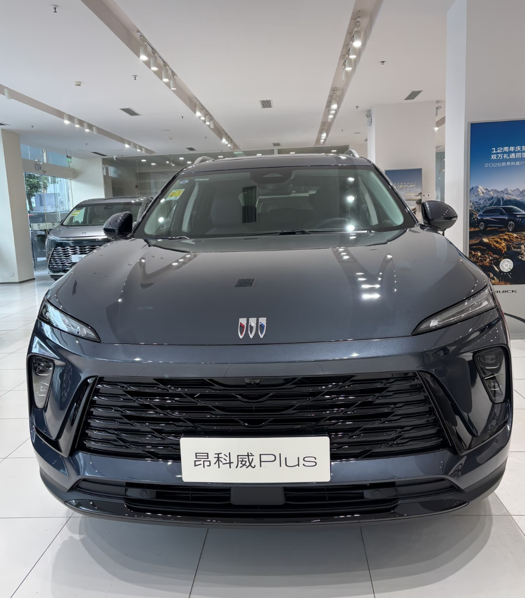 跑高速路段，为啥不选择别克昂科威plus这款车，外形空气动力学，较大限度降低风阻，这款车底盘扎实，底盘悬架采用高强度冲压钢材质，底盘悬架采用前增强型麦弗逊独立悬架，后多连杆独立悬架，该车搭载一台2.0T高功率涡轮增压发动机，搭配通用9AT变速箱，237匹马力的动力输出，加95号汽油，悄悄说一个小秘密
