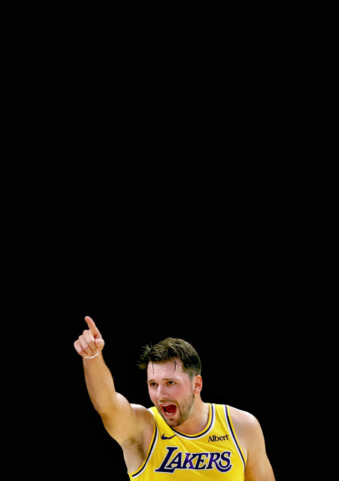 Luka Doncic

#勇士季前赛20分逆转湖人# ​