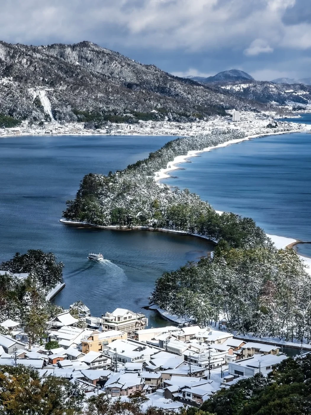 站在这里，请把整个世界倒过来看！