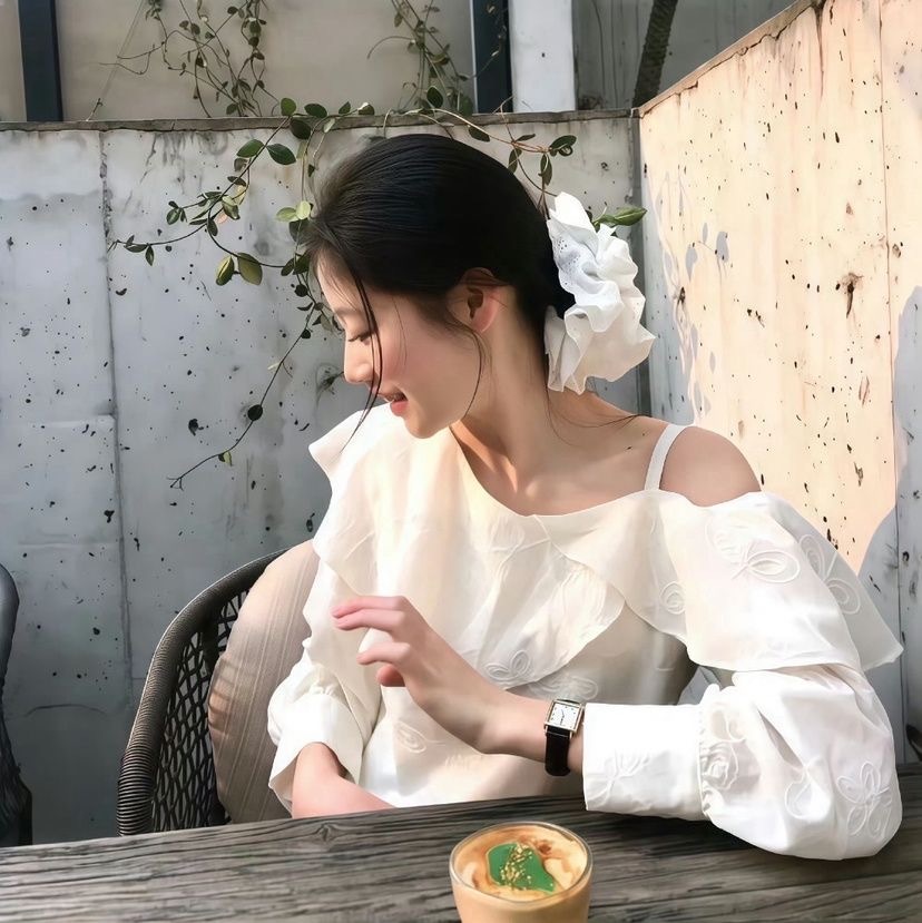 女生头像  _ _ _​​​