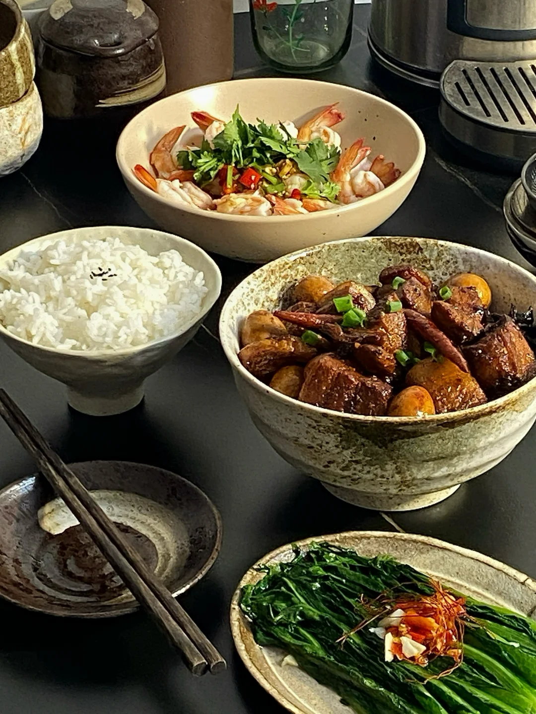 今日菜谱📜鹌鹑蛋烧肉 椒麻虾 清炒油麦菜🥢