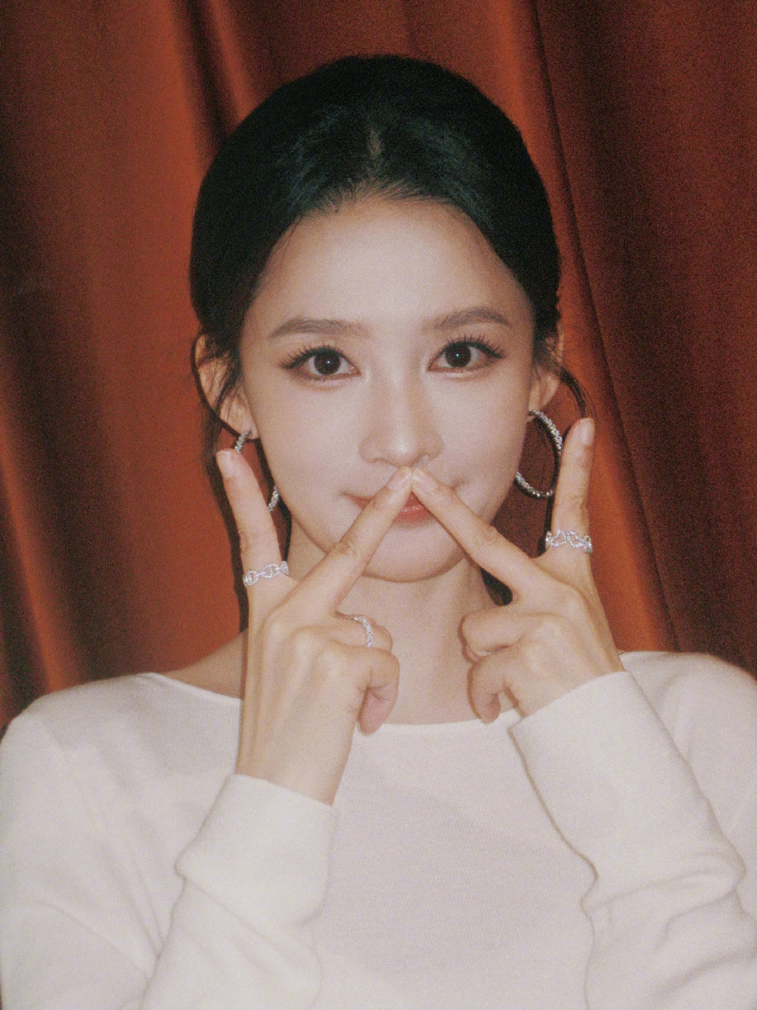 #杨洋李沁谈了五年#
李沁独美谢谢
有时间就来欣赏我姐的美貌吧 ​