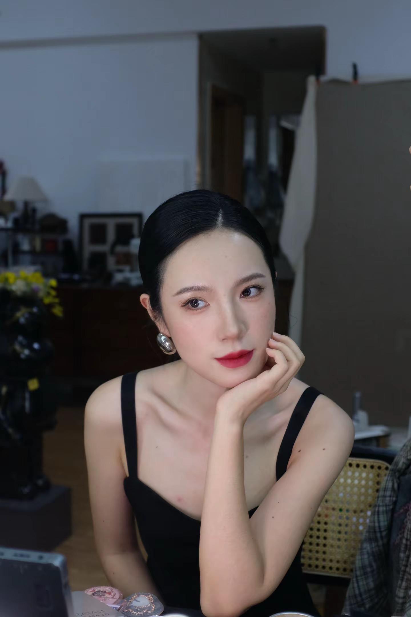 明媚贵气～姐系妆容👄。