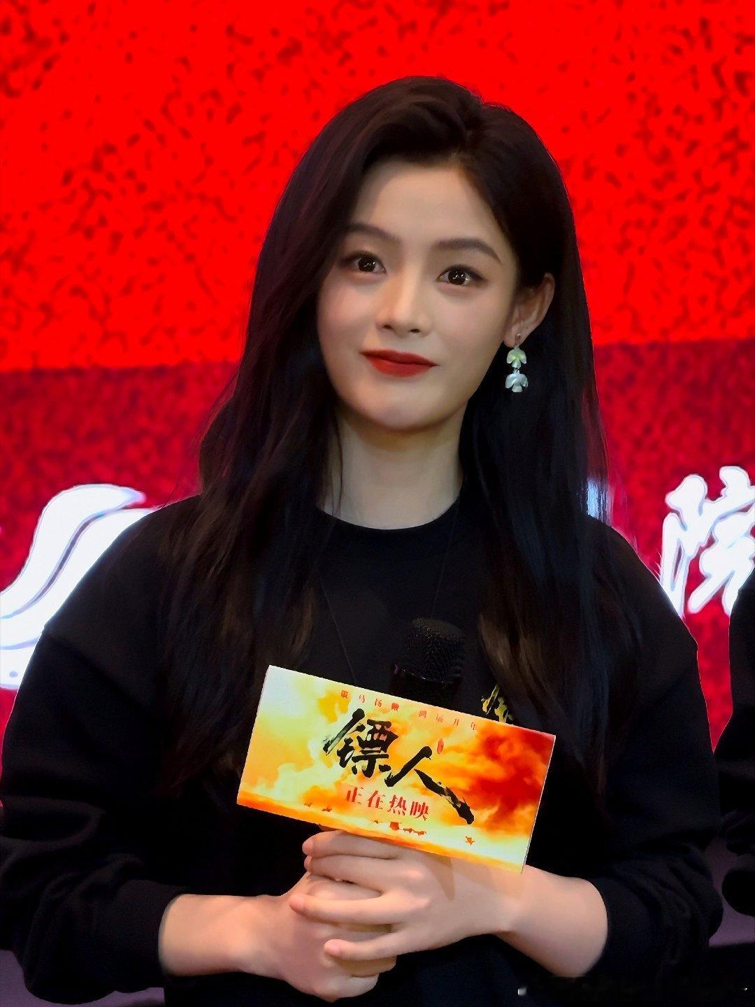 #陈丽君[超话]##陈丽君祝姑娘# [嘻嘻]#陈丽君祝缨# 

如果没事就早点睡，有空多想我，别总是胡思乱想的。
​