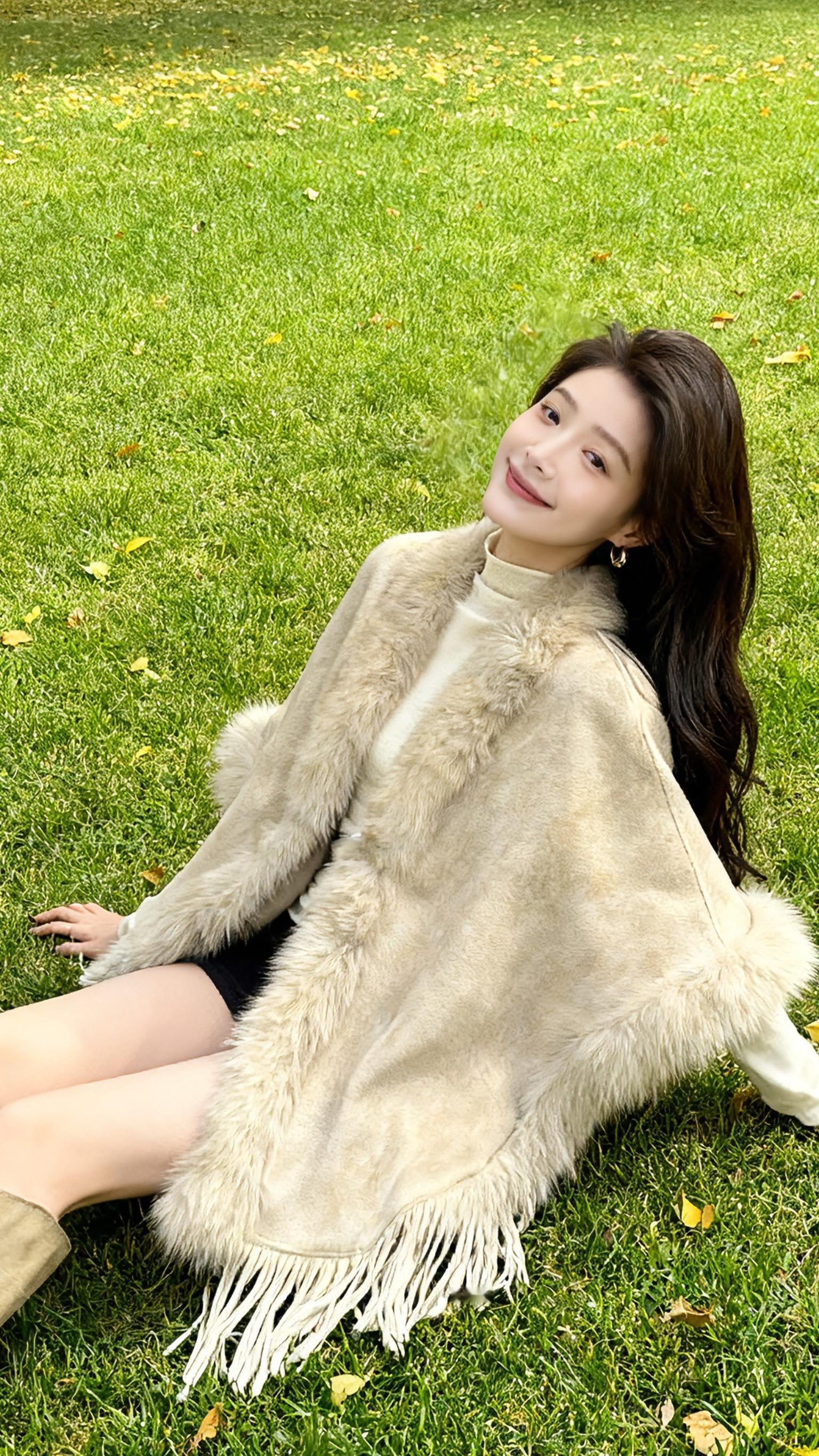 今年流行韩系气质名媛高级感慵懒风氛围感保暖外套 斗篷女流苏下摆