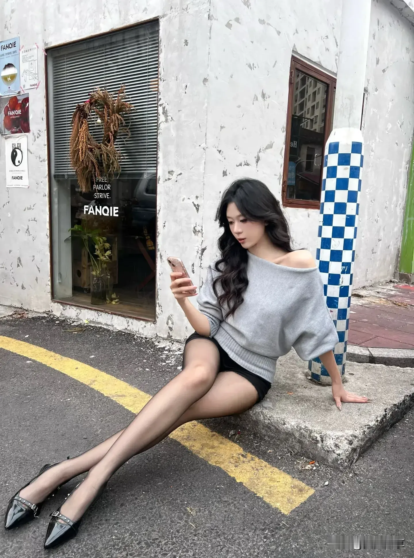 性感小姐姐街拍美照[微风]＃🌹