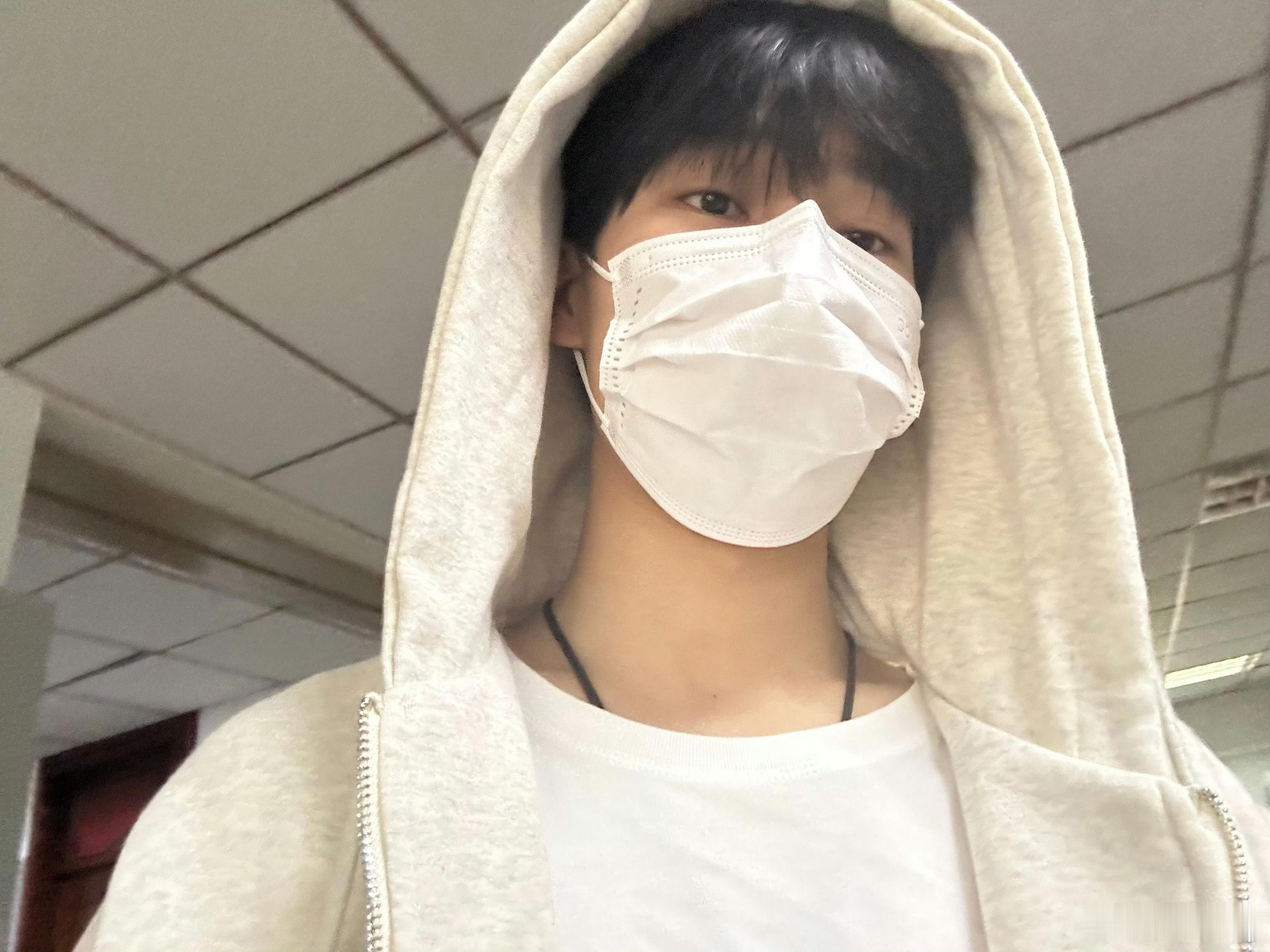 #张真源[超话]# 💚#张真源 你最重要# 💚#张真源海俪恩品牌代言人# 

𝐈 𝐥𝐢𝐤𝐞 𝐲𝐨𝐮, 𝐥𝐢𝐤𝐞 𝐭𝐡𝐞 𝐰𝐢𝐧𝐝 𝐰𝐚𝐥𝐤𝐞𝐝 𝟖𝟎𝟎 𝐦𝐢𝐥𝐞𝐬, 𝐝𝐨 𝐧𝐨𝐭 𝐚𝐬𝐤 𝐭𝐡𝐞 𝐫𝐞𝐭𝐮𝐫 ​