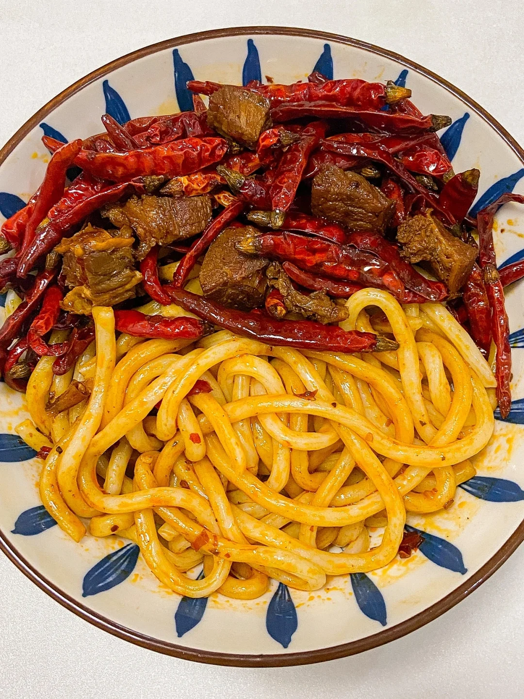 辣并快乐着🌶️吃辣天花板！冒烟爆辣牛肉面🍜