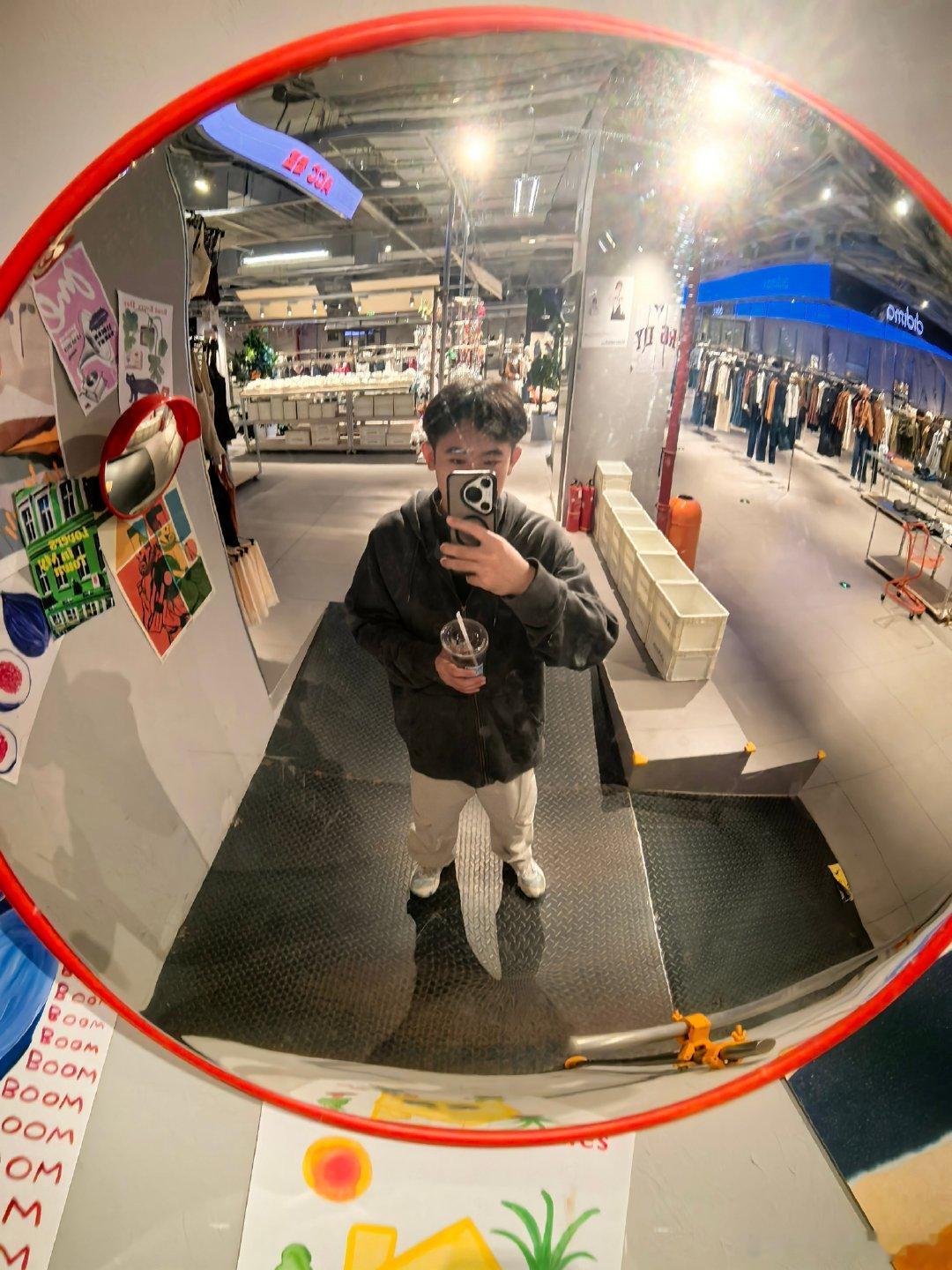#第一批能连休13天的人出现了#
是我嘛[馋嘴] ​