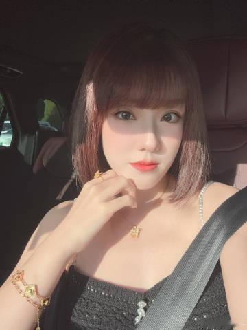 热鼠🥵<br />车内好适合拍照🤳<br />已经爱上看球⚽️