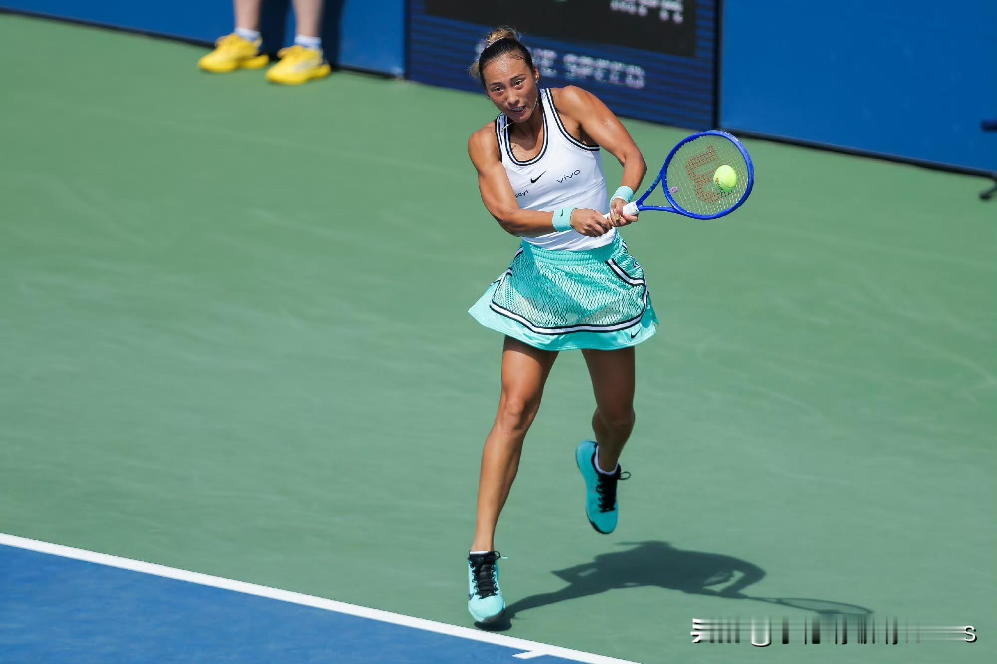 郑钦文闯入美网正赛👏

美网2026女单资格赛决胜轮补赛，郑钦文以6-4 /3-6 /6-0击败普里丹金娜，成功突围晋级正赛。