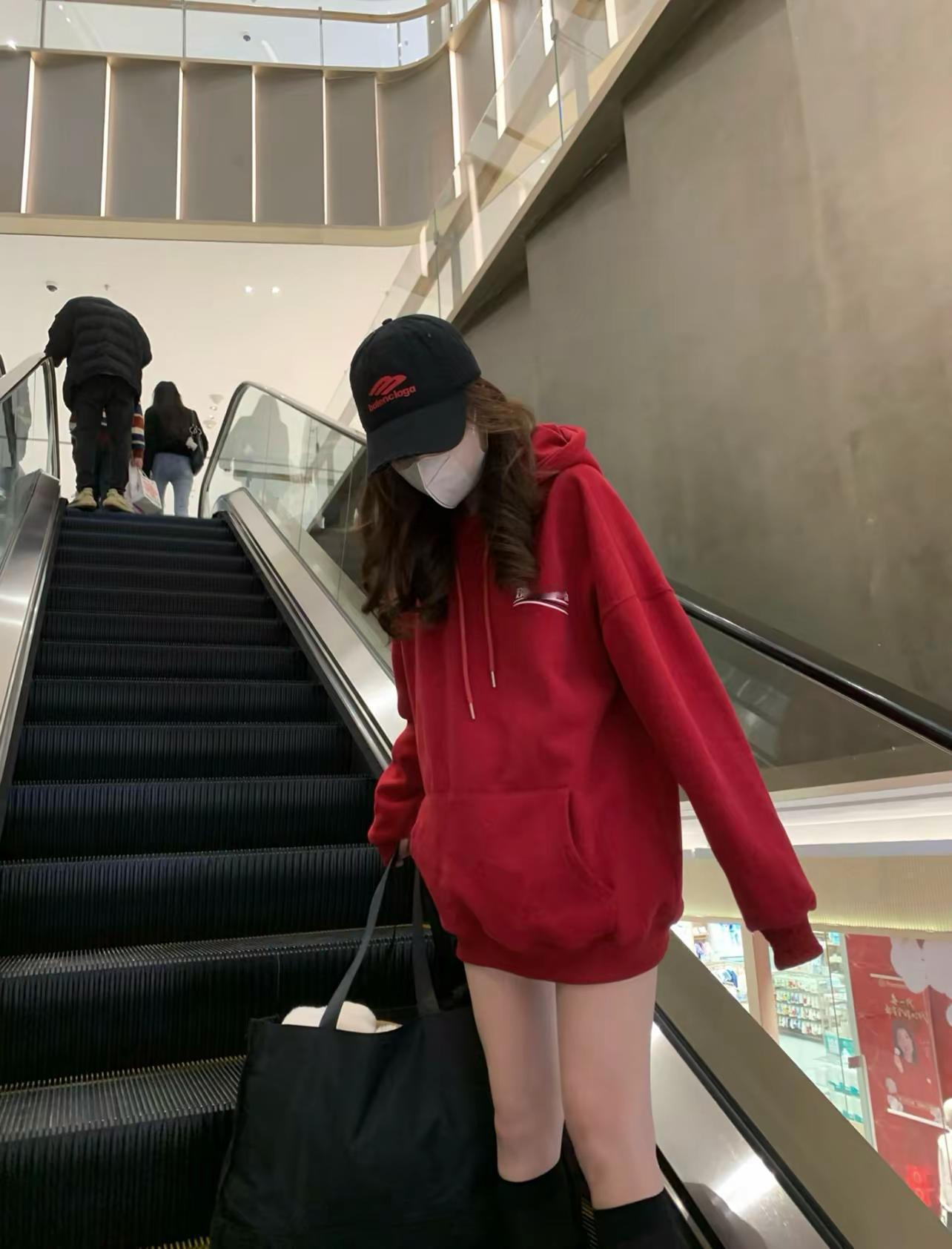 <p>街拍小姐姐穿搭秀 <!--{img:0}--><!--{img...