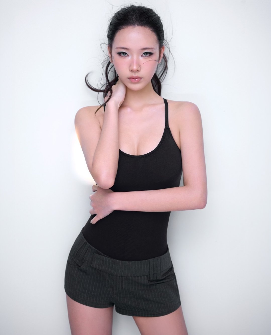 Elly 许曦文、Lily 许韶恩共同创立的新品牌MEUWSE已经正式上线咯💅

点击IG（meuwse_official）主页直达官网喔～ ​