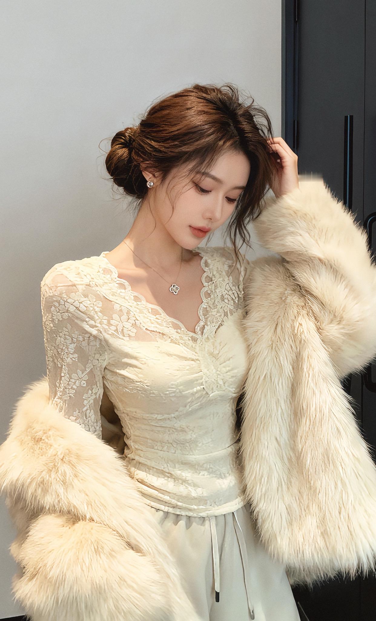 <p>名媛风 法式 复古穿搭 上衣穿搭 女神范 <!--{img:0}...