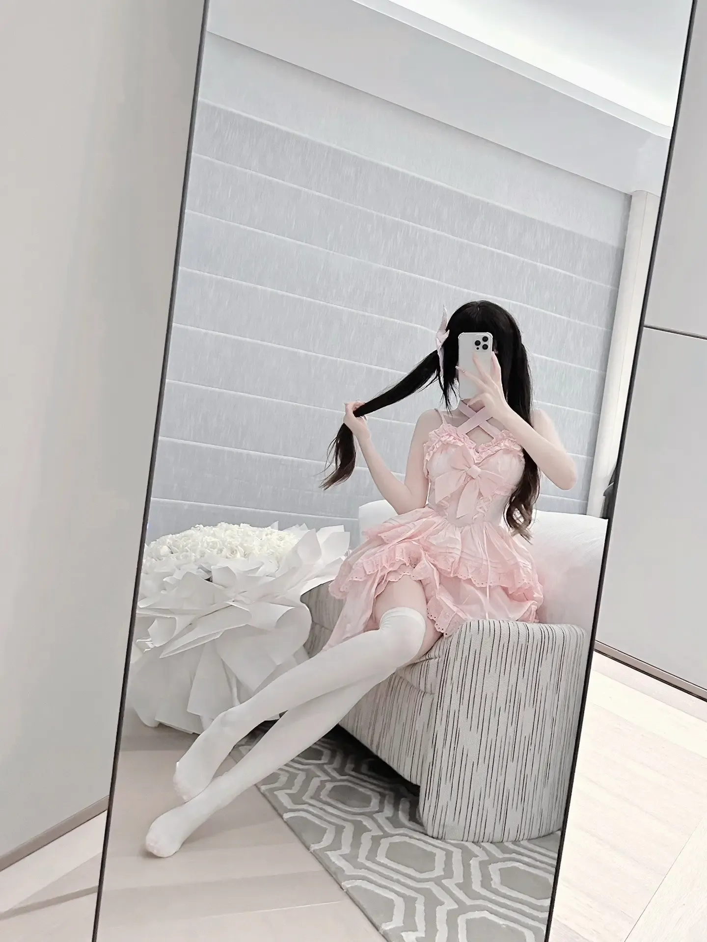 粉嫩少女风，白丝优雅自拍，甜美氛围！、 甜妹、、💖✨