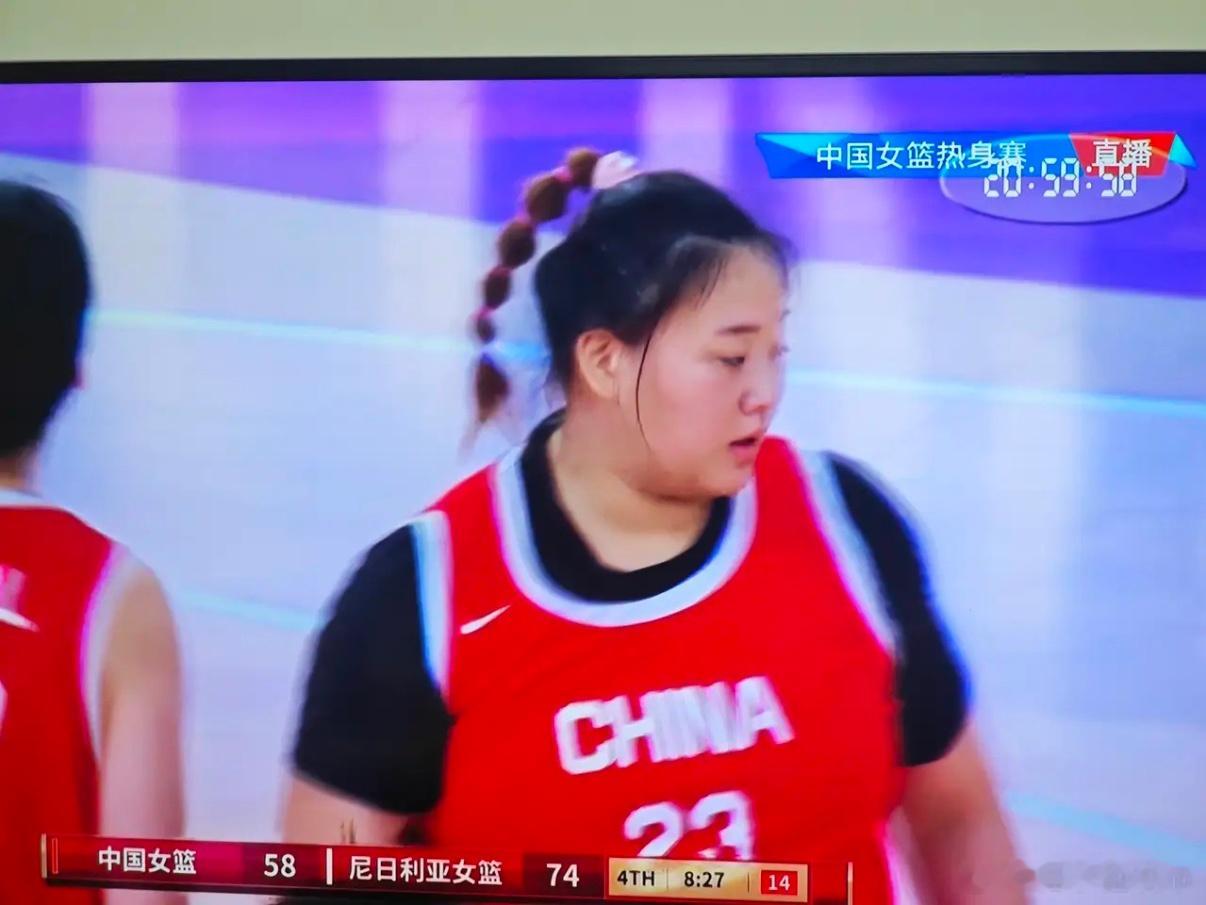 一场比赛，证明了张子宇！中国女篮第三场热身赛，宫鲁鸣指导顺应民意，没有...