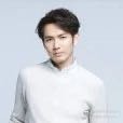 《钟汉良_百度百科》钟汉良（Wallace Chung），1974年11月30日出生于中国香港，中国香港男演员、歌手、舞者。1992年，考入香港无线电视舞蹈训练班；同年，出演青春励志剧《少年五虎》而正式出道。1995年，发行首张普通话专辑《OREA》并获"小太阳"称号，连续两届当选台湾十大最受欢迎偶像。1999年，转向 ​