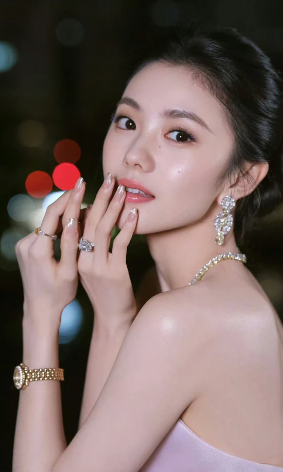 刘浩存 in Chopard