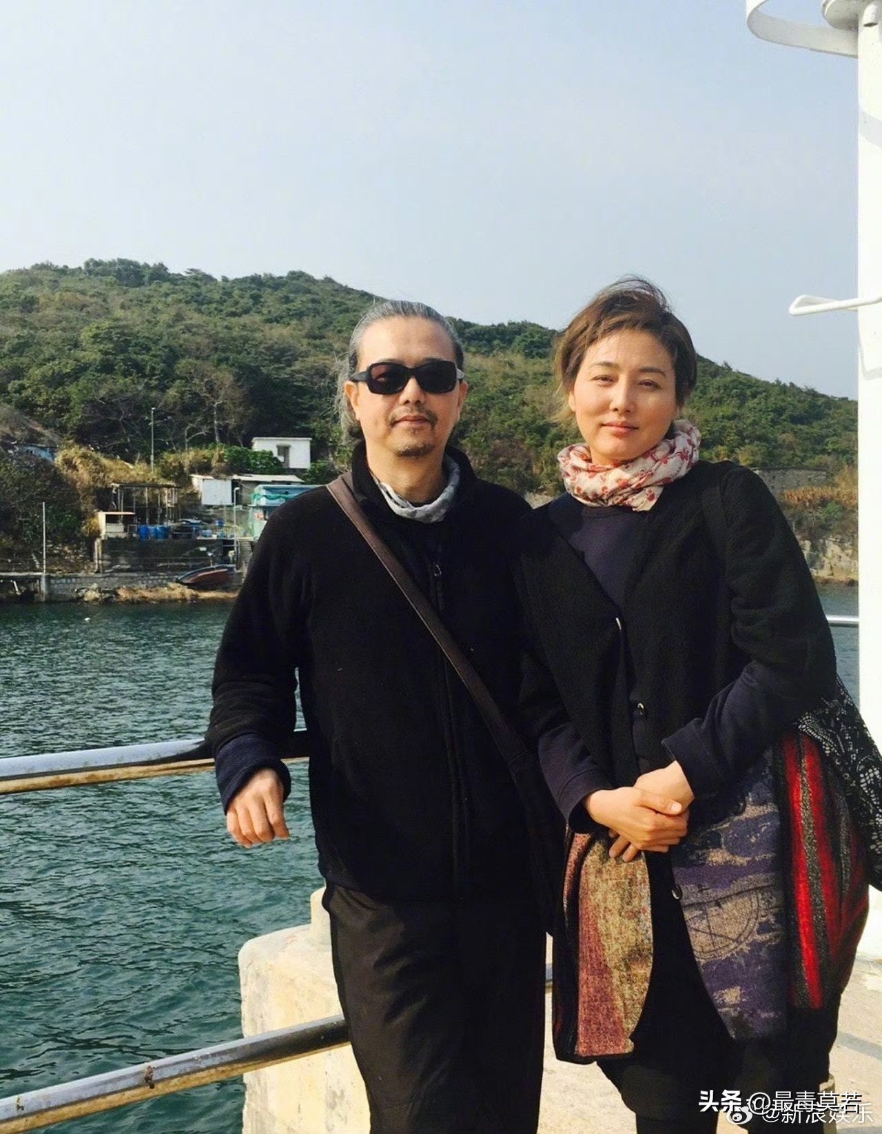 今天演员包贝尔和张延都上了热搜，包贝尔是因为出轨，张延是因为和经纪人老公离婚，其实都不意外。

按网友吐槽，包贝尔不出轨才算新闻吧。而56岁的张延和张锦程因为相处困难及价值观差异感情破裂，这个更不意外。

两口子，一个来自西安，一个是香港人，各种差异，能二十年不离难道不是奇迹吗？幸亏有孩子。