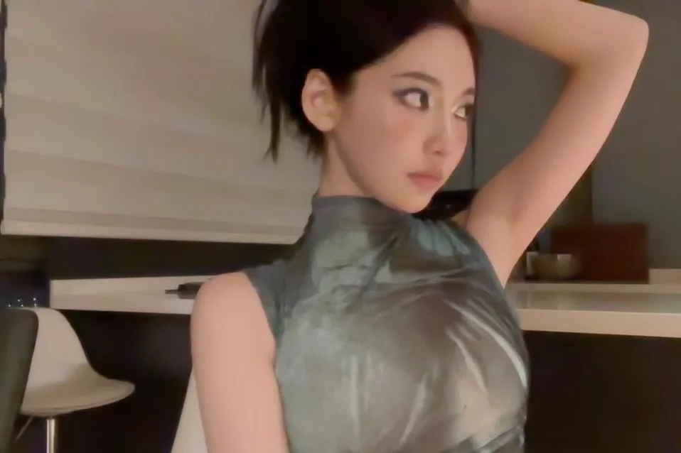 宁艺卓更新