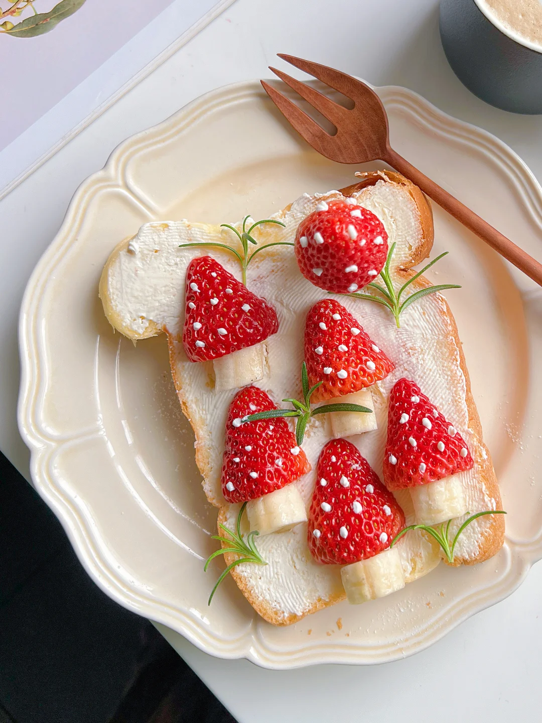 春天应该有漂亮的蘑菇🍄‍🟫