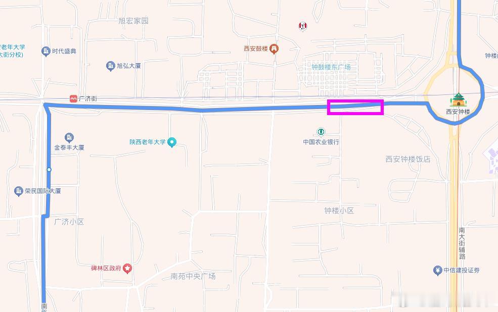 西安229路公交即将调整到钟楼西

229路公交车南北向贯通西安主城区，北侧直接到达火车站交通枢纽，线路布局和涉及到的位置都处于核心地段处；

根据公交最新资讯内容发布，本条线路即将调整优化，从钟楼北站开始到火车站西，五座车站将取消，北侧终点站设计在钟楼西公交车站；

向南线路段和车站保持不 ​