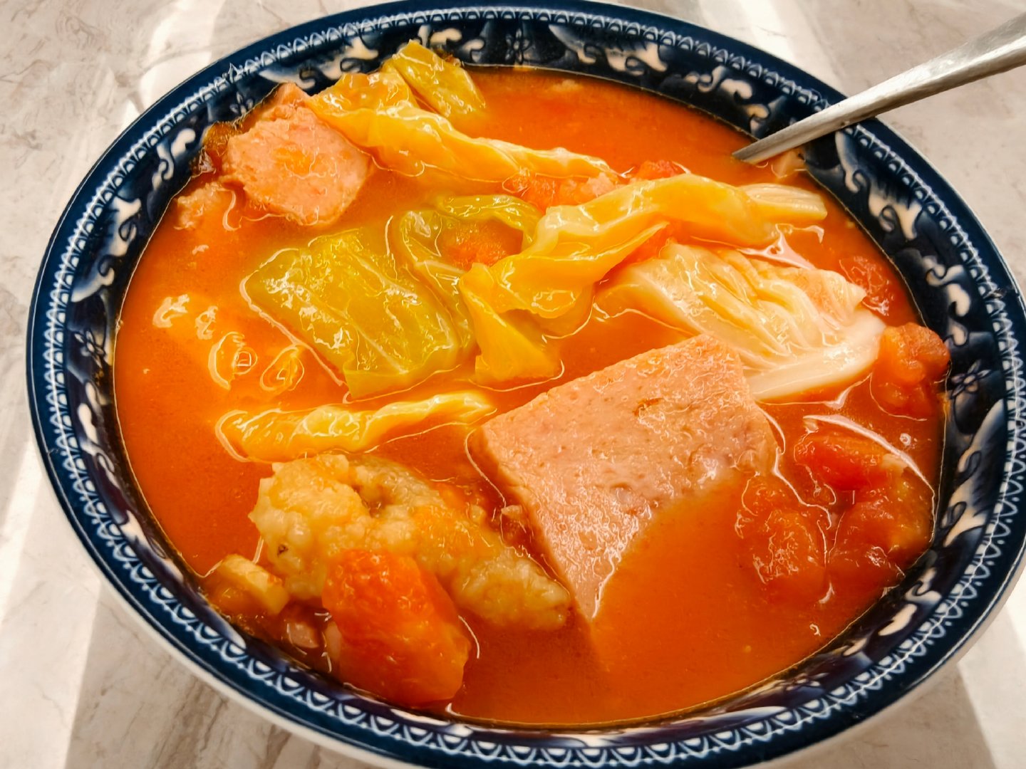 在外卖和火鸡面之间选择了热热我做的饭 很恐惧所有非预制菜非中央厨房无连锁店的外卖啊谁懂[泪奔]我也很恐惧开个小饭店啥的因为感觉很容易把人吃死啊[泪奔][泪奔] ​