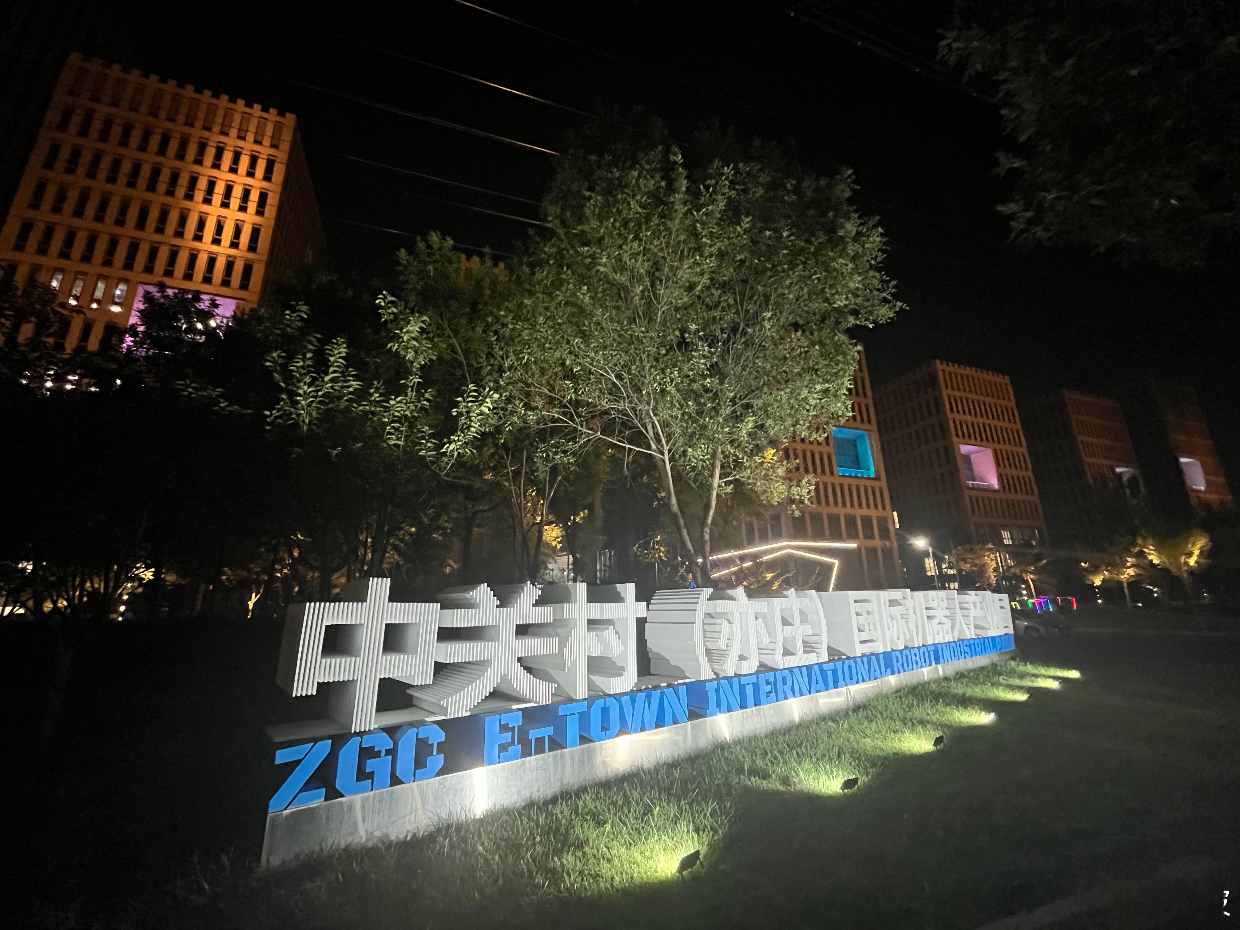 看看孙宇晨的Ai决策系统：有事问Ai，100%。
​# 未来有价值的不是agent和skill，而是Ai知识库
未来5～10年，真正拉开个人、企业和组织差距的，不是Agent，也不是某一个Skill，而是可被Agent调用的上下文资产
Agent 会逐渐商品化，真正形成壁垒的是可验证、可演化、可被不同 Agent 调用的上下文资产。

 ​